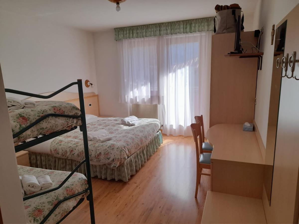 Hotel Garni B&B Maffei Pinzolo Kültér fotó