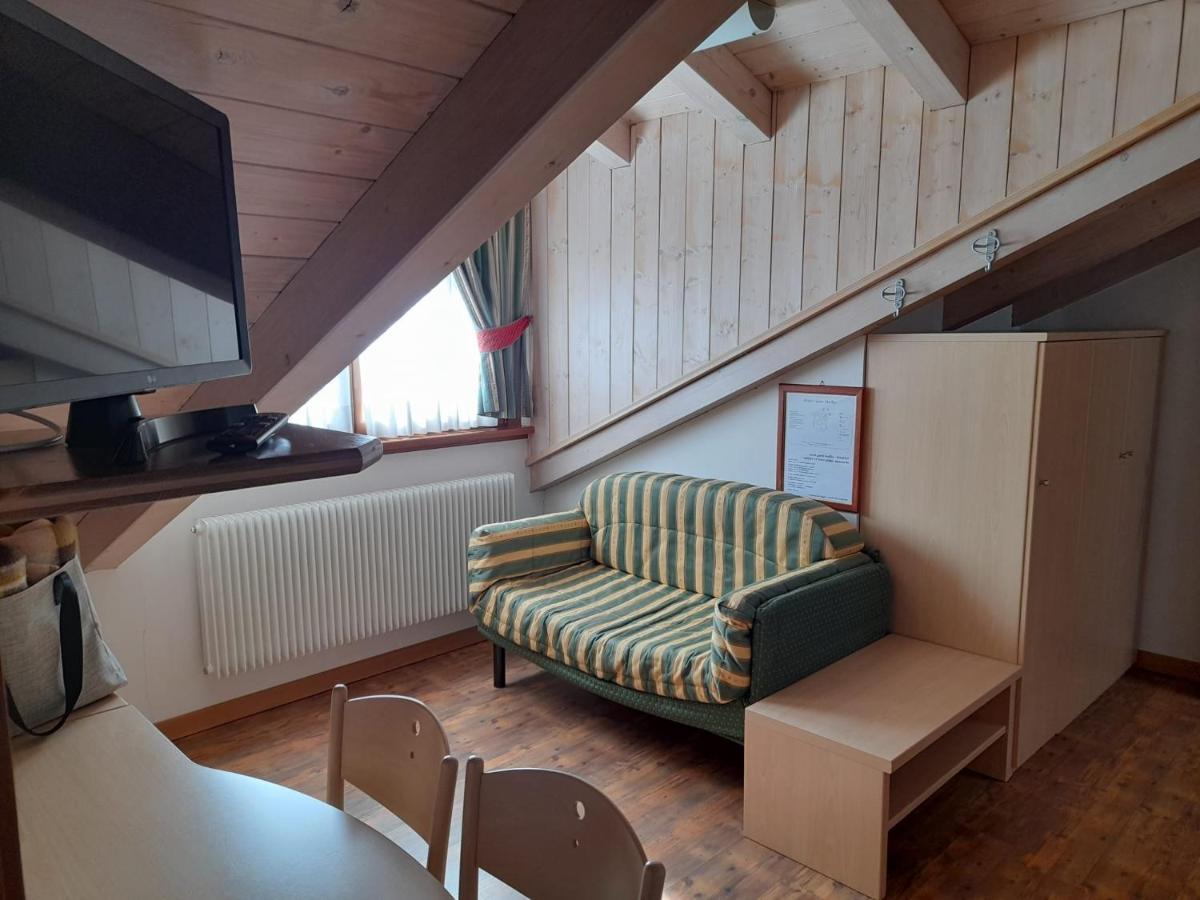 Hotel Garni B&B Maffei Pinzolo Kültér fotó